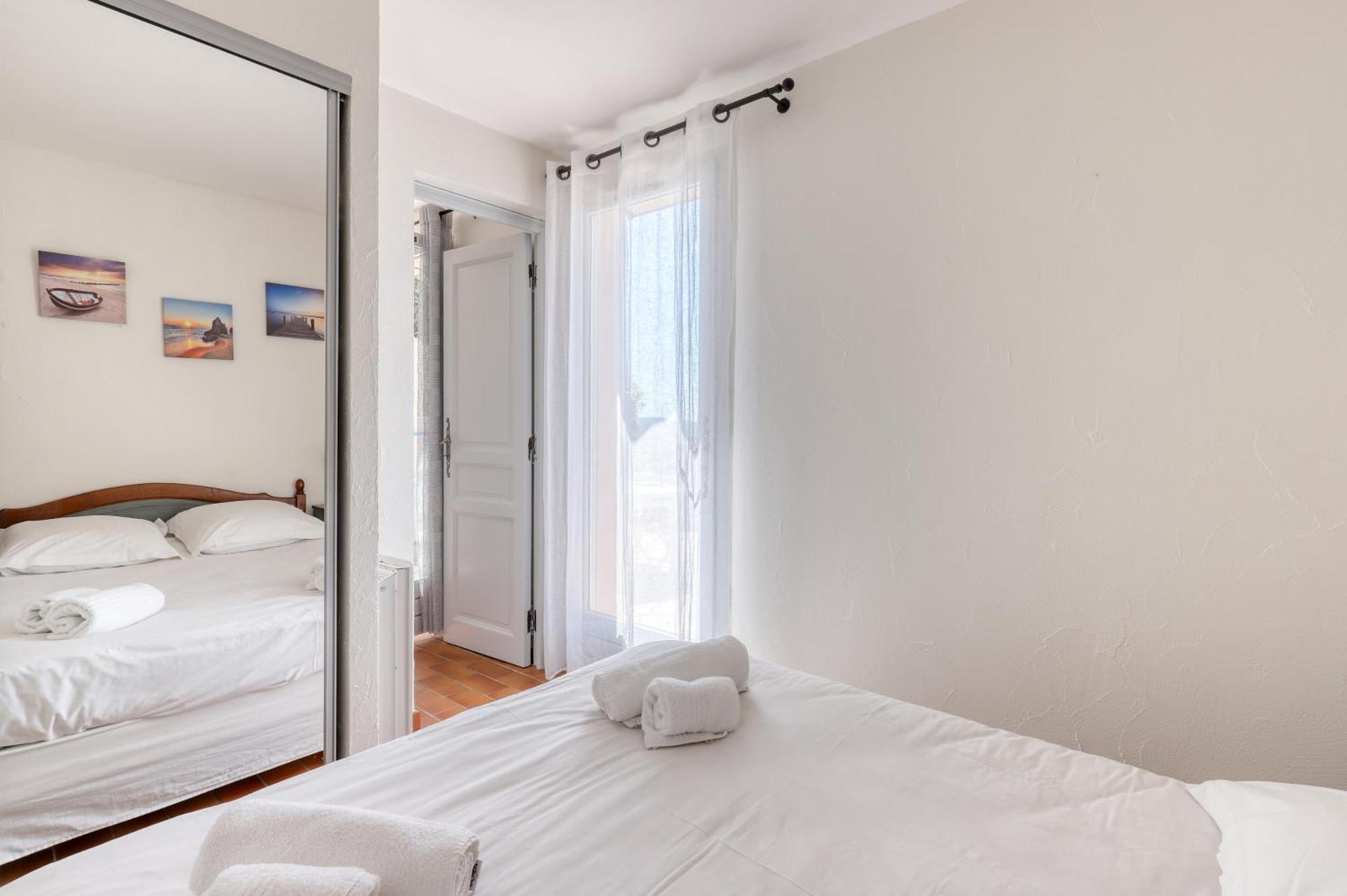 Exceptional View In Saint-Clair For 4 People Apartment Le Lavandou Luaran gambar