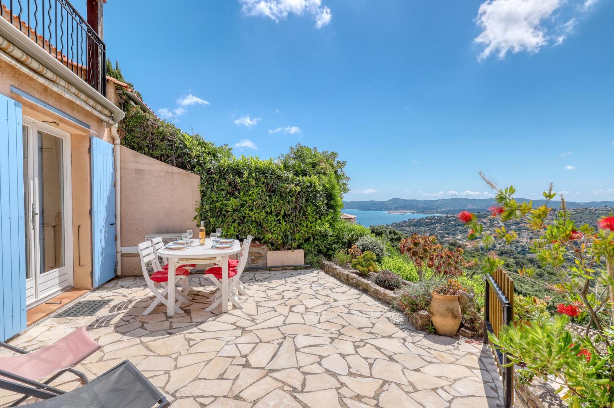 Exceptional View In Saint-Clair For 4 People Apartment Le Lavandou Luaran gambar