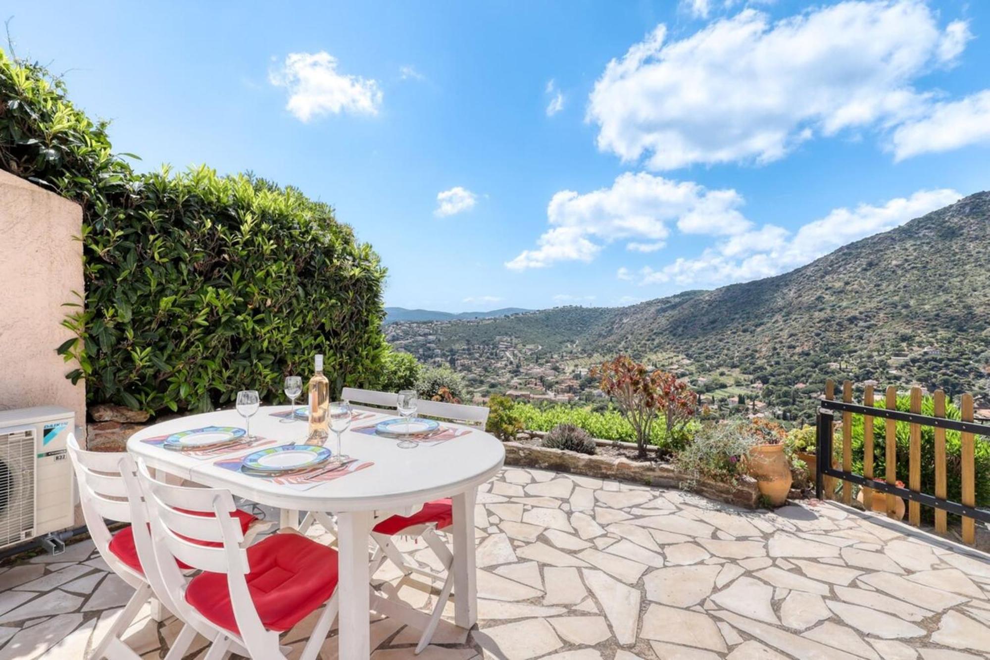 Exceptional View In Saint-Clair For 4 People Apartment Le Lavandou Luaran gambar